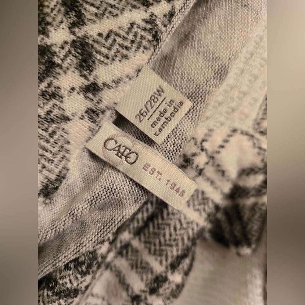 Cato top. - Picture 2 of 5